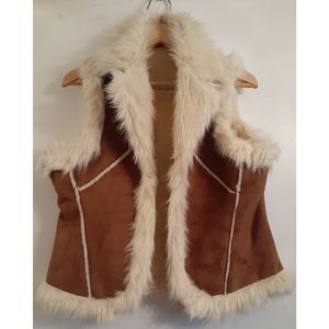 |Essentials By Milano Faux Fur Vest|